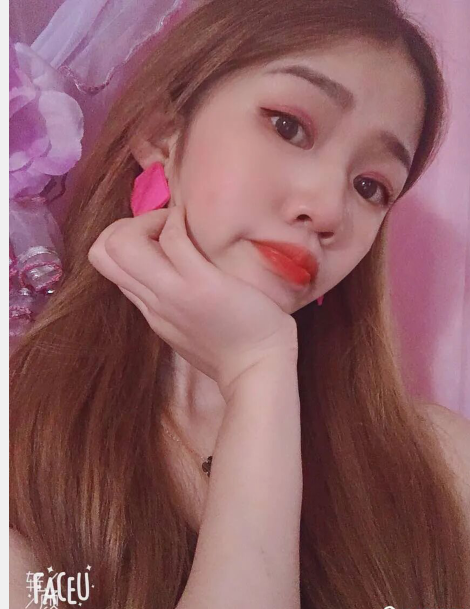 海珠艺名雪：自然美，好身材，服务给力互动爆表